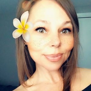 Meet your Posher, Halie